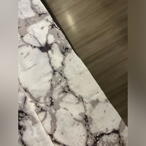 Marble white and grey shower curtain - Picture 2 of 2